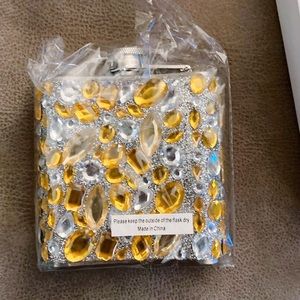 Flask jewel design Brand New